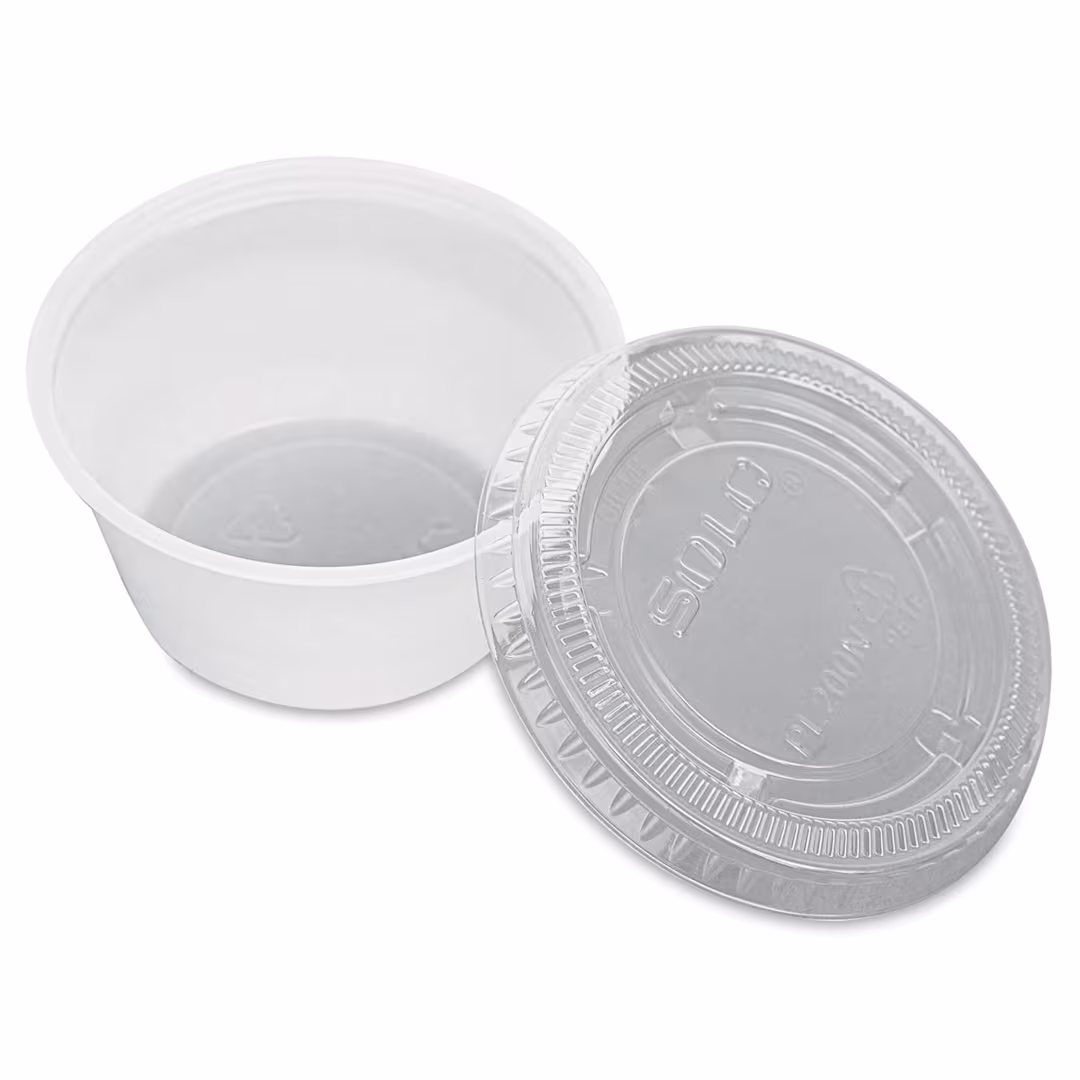 plastic cups with lids